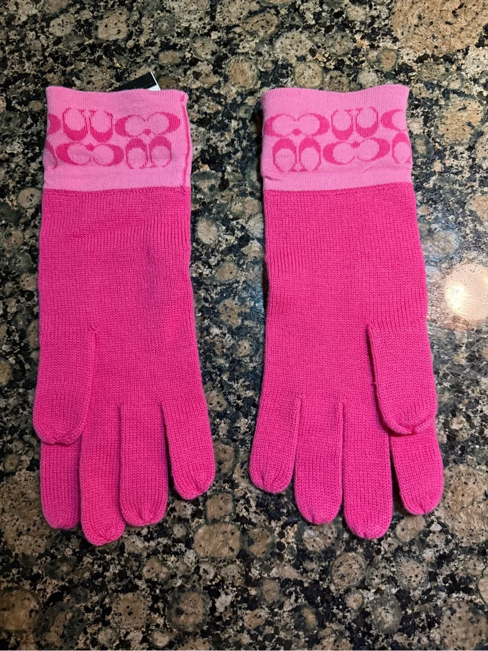 Coach signature print pink wool gloves